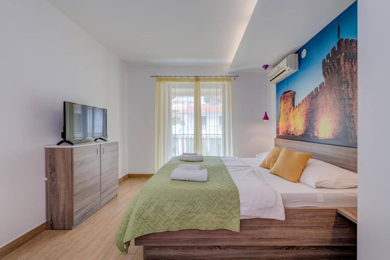 Apartments G Трогир Экстерьер фото