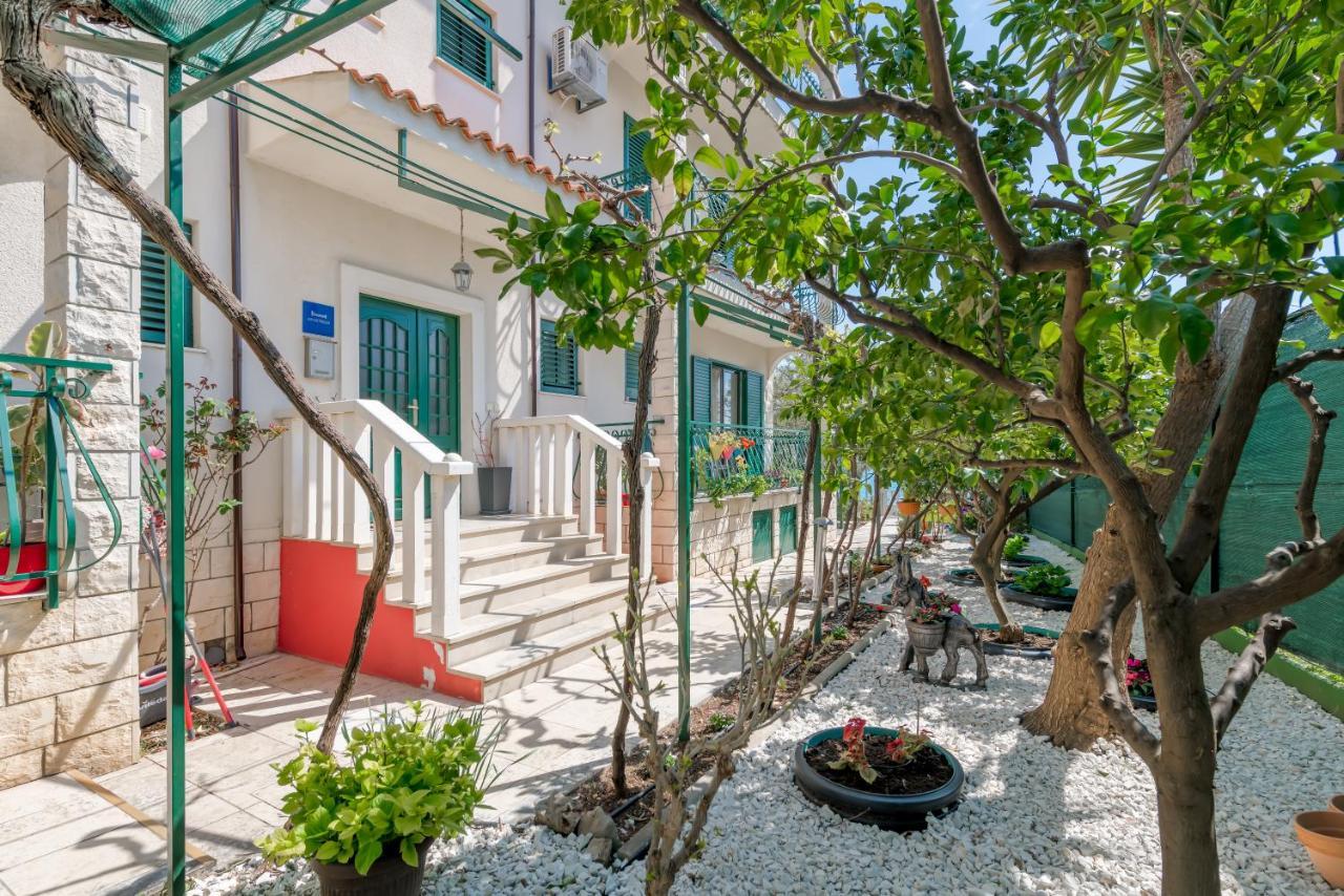 Apartments G Трогир Экстерьер фото