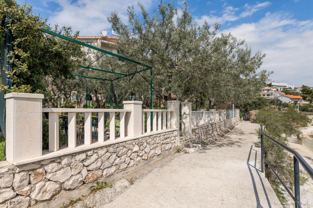 Apartments G Трогир Экстерьер фото