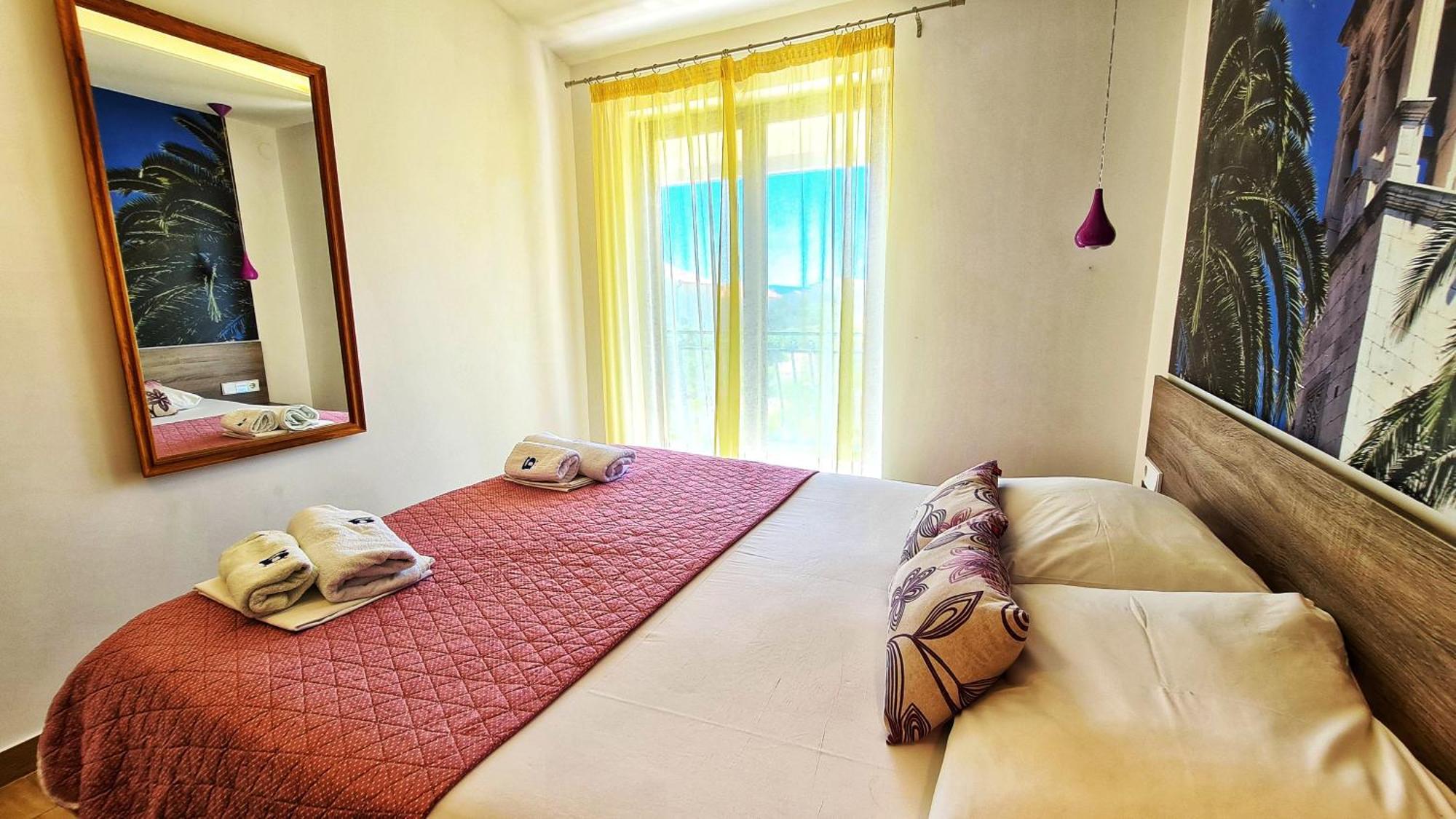 Apartments G Трогир Номер фото