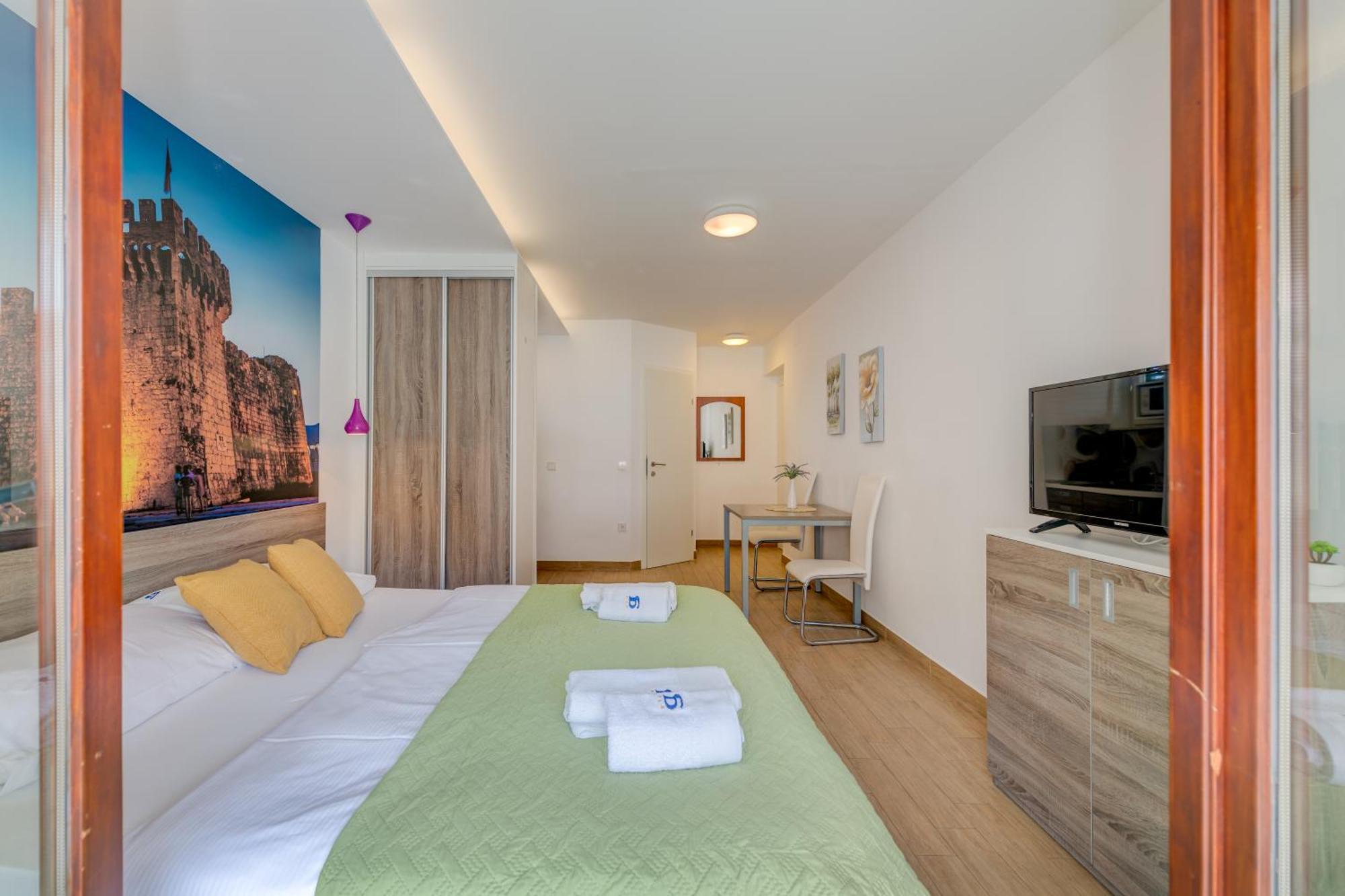 Apartments G Трогир Номер фото