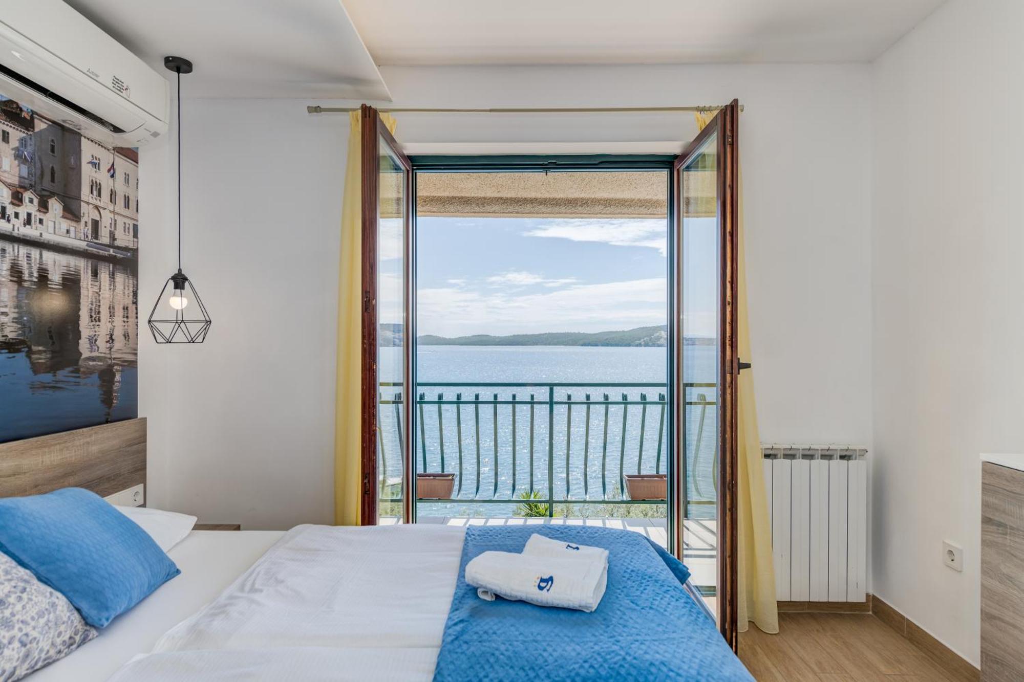 Apartments G Трогир Номер фото