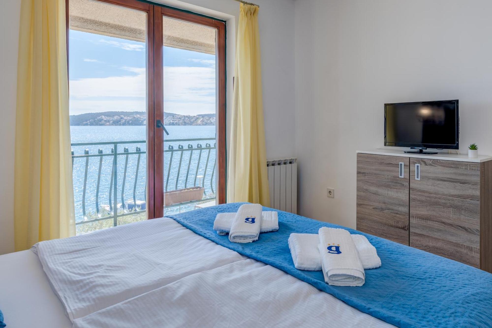 Apartments G Трогир Номер фото