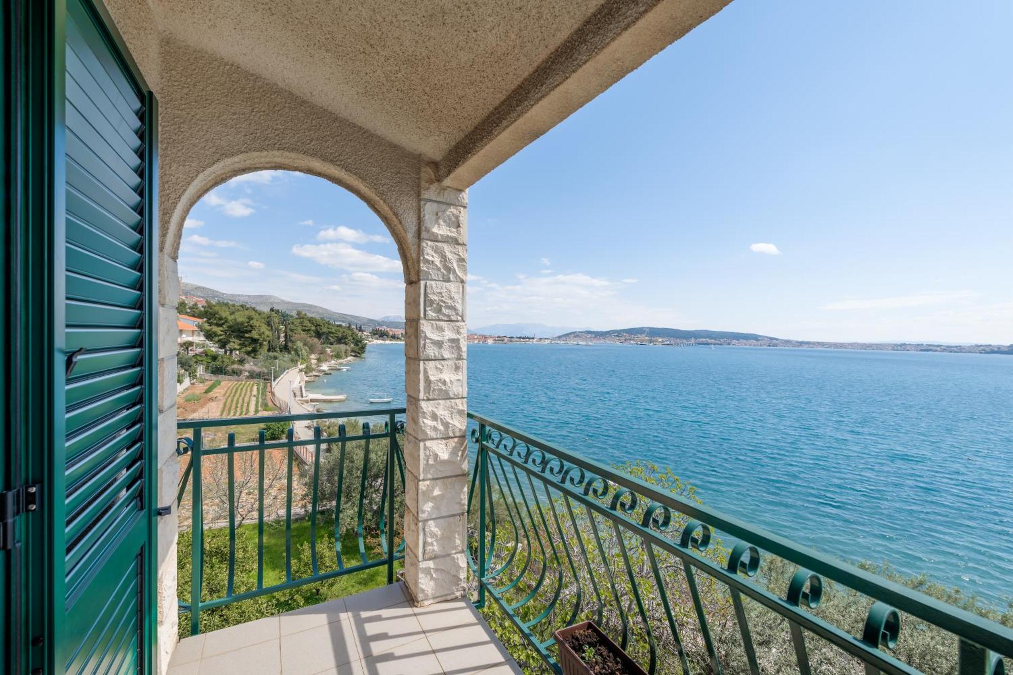 Apartments G Трогир Номер фото